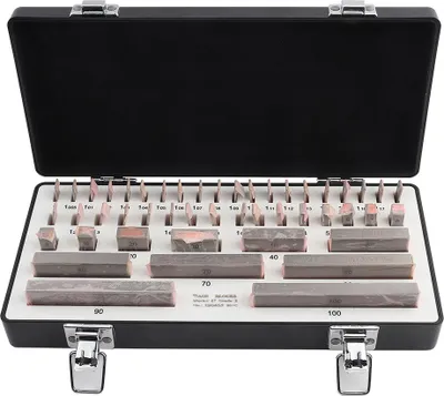 Produktbild von 47-teiliges Set hochpräziser Messblöcke aus Stahl zur Kalibrierung