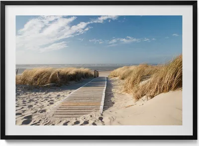 Produktbild von Blick auf Strand und Meer– Wandbild mit Rahmen – Gerahmtes Bild  – Wanddekoration – 100x70 cm –  Schwarz Rahmen