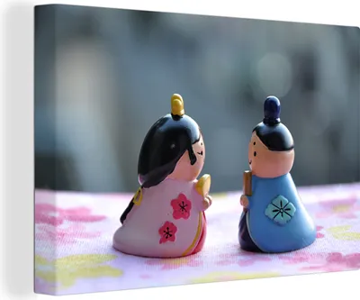 Produktbild von OneMillionCanvasses® - Leinwandbilder - 140x90 cm, Kleine Puppen auf dem Puppenfestival, Wandbilder Kunstdruck Wanddekoration - Foto auf Leinwand - Gemälde auf Holzrahmen