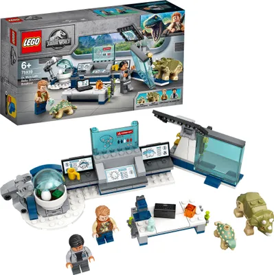 Produktbild von LEGO 75939 Jurassic World Dr. Wus Labor: Ausbruch der Baby-Dinosaurier, Spielzeug ab 6 Jahre mit Dinosaurier-Figuren: Triceratops & Ankylosaurus
