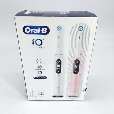 Produktbild von Oral-B iO Elektrische Zahnbürsten, Weiß und Rosa, 6 Stück Doppelpack