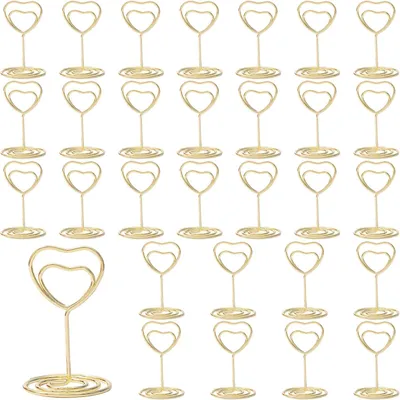 Imagen del producto de Soportes para tarjetas de mesa con forma de corazón, 30 unidades, color dorado, metal, para celebraciones