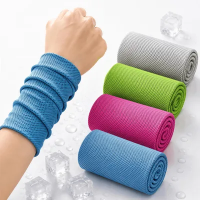 Produktbild von 4 Stück Kühlhandtuch Cooling Towel,multifunktionales Sport Zubehör,Schweißband & Kühlband,sofort kühlend,schnelltrocknend für Fitness,Laufen,Outdoor