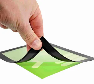 Produktbild von Dokumentenhalter DIN A4 Hoch & Querformat magnetisch rot Rand Dokumententasche Aushangfolie Magnetrahmen Hart PVC