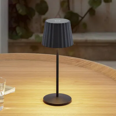 Produktbild von Lindby LED-Akku-Tischleuchte Esali, schwarz, Metall, IP65
