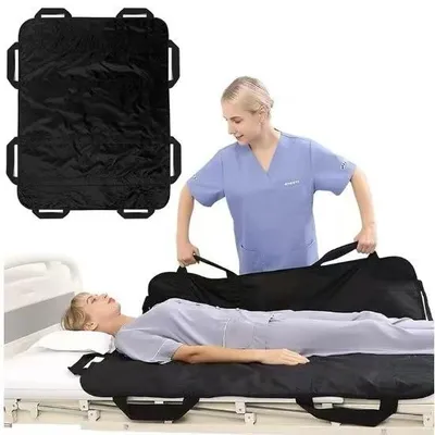 Produktbild von Multifunktionale Patienten-Transfermatte, 122x102cm, mit 8 Griffen, belastbar bis 180kg, waschbar für Bettlägerige, Schwarz