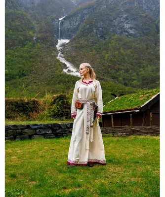 Produktbild von Wikinger Kleid "Lagertha" Natur/Rot XL