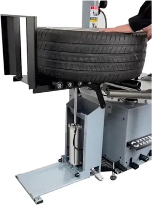 Produktbild von Radheber für Reifenmontiermaschine, Heber für Reifenmontiermaschine, pmatisches Reifenhebergerät