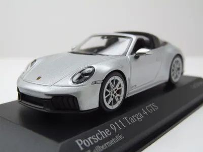 Immagine prodotto di Minichamps 410064141 Porsche 911 (992.2) Targa 4 GTS 2024 argento 1:43