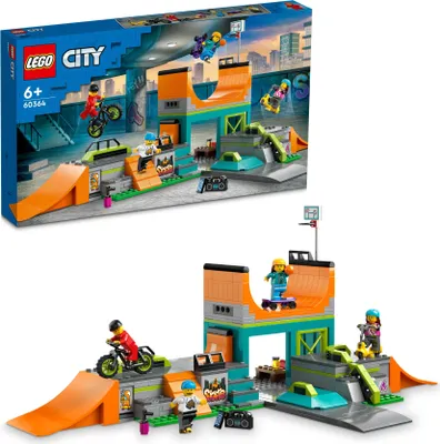 Produktbild von LEGO 60364 City Skaterpark, Spielzeug für Kinder ab 6 Jahren, mit BMX-Rad, Skateboard, Scooter, Inline-Skates und 4 Skater-Minifiguren zum Ausführen von Stunts, 2023 Set