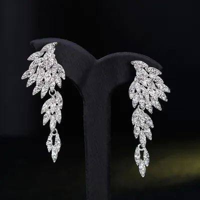 Produktbild von Elegante, voll mit Strasssteinen besetzte, baumelnde Ohrhänger für Damen, Hochzeitsschmuck