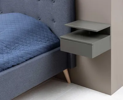 Zdjęcie produktu dla Szafka nocna „Ashlan” w kolorze szarym, MDF – 35 x 22,5 x 32 cm (szer. x wys. x gł.)