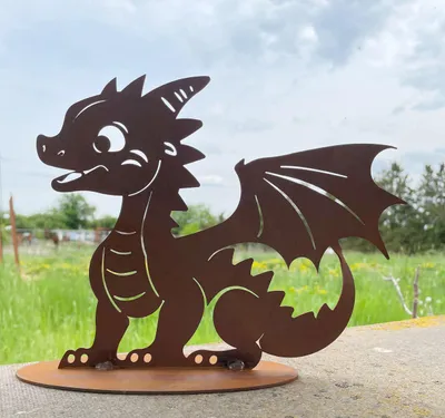 Produktbild von Gartenfigur Baby Drache auf Platte 20x26cm Edelrost Wetterfest Rost Metall Rostfigur Drachen Figur
