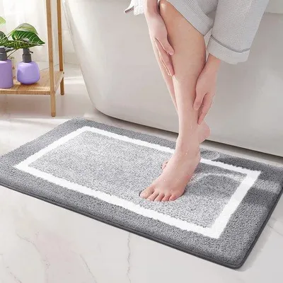Produktbild von Graue Mikrofaser-Badmat 40 x 60 cm, Maschinell waschbar, Antislip, Wasserabsorbierend, Duschschutz, lange Lebensdauer