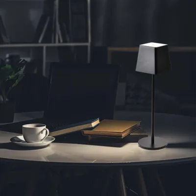 Immagine prodotto di Lampade da tavolo ricaricabili - Nero - IP54 - 2W - 200 lumen - 3000K