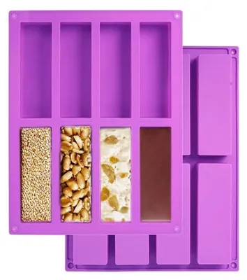 Immagine prodotto di Stampo in silicone per muffin, 2 pezzi, con 8 cavità, colore viola, dimensioni 26,7 x 21,3 x 2 cm