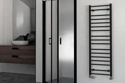 Produktbild von Rotheigner Badheizkörper Standard 1500 x 500 mm schwarz Anschluss Beidseitig unten