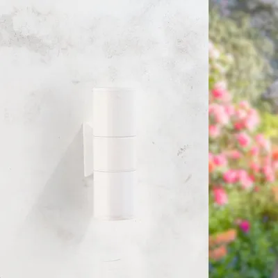 Productafbeelding van M Ledme - Witte wandlamp in buisvorm, waterdicht (IP54), moderne lamp voor de entree