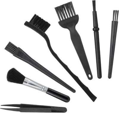 Image de Kit d'outils de nettoyage électronique - 7 brosses antistatiques portables pour clavier