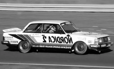 Immagine prodotto di VOLVO 240 turbo #2 ETCC GP Brno 1986 U.GRANBERG / T.LINDSTRÖM, IXO18RMC088.20, scala1/18, IXOMODELS