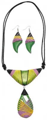 Produktbild von Schmuck - Set aus Halskette und Ohrringen