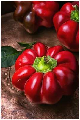 Produktbild von Wallario Premium Glasbild, freischwebende Optik, kräftige Farben, Größe 90 x 60 cm Motiv Rote Paprika in der Küche