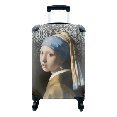 Produktbild von MuchoWow® Koffer Handgepäck Trolley Rollkoffer Kleine Reisekoffer mit 4 Rollen - Das Mädchen mit dem Perlenohrring - Johannes Vermeer - Schnittmuster - Cabin Size < 55x40x23 cm & 55x40x20 cm - Fotokoffer - Kabinenkoffer - Boardgepäck - Reise-Box - Reisekoffer - Reisegepäck - Koffer mit Bild - Trolley für Kinder