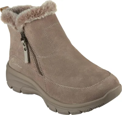 A single beige Skechers winter boot with faux fur trim is shown against a white background.