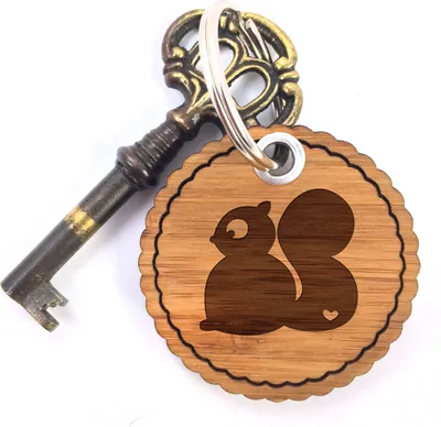 Produktbild von Mr. & Mrs. Panda Schlüsselanhänger Eichhörnchen - Geschenk, Eichhorn, Wood, Anhänger, Wald, Holz, Waldtiere, Holzanhänger, Taschenanhänger