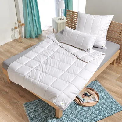 Produktbild von Traumschlaf Alpaka Bettdecke Pako warm, Füllung: 100% Alpakawolle 135x200 cm