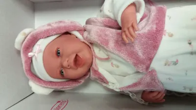 Zdjęcie produktu dla Llorens Śmiejąca się lalka Mimi różowa z dźwiękiem 42 cm