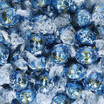 Produktbild von Lindt Lindor Kugeln Vollmilch Milk & White 3kg