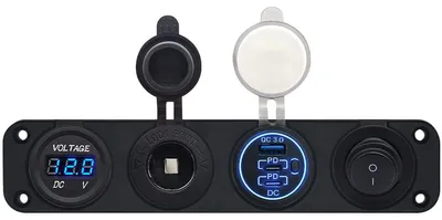 Produktbild von ProRide 12V USB KFZ-Ladegerät 3 Ports QC3.0 mit Voltmeter, 4-fach Einbau