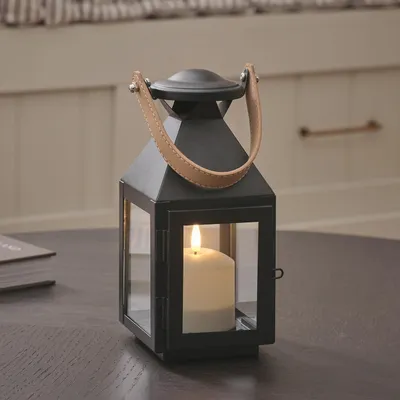 Lantaarn mit Lederhandgriff und LED-Kerze, 23x10x11 cm