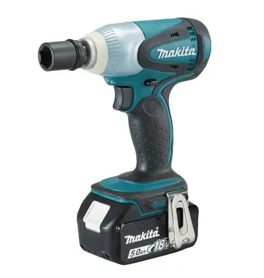 Produktbild von Akku-Schlagschrauber 1/2'' 230Nm 18V 2*5.0Ah Li-Lion - M Dtw251Rtj