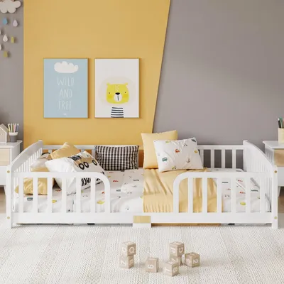 Zdjęcie produktu dla Łóżeczko dziecięce 140*200 cm z barierkami ochronnymi, centralnym wejściem, wykonane z drewna sosnowego, kolor biały