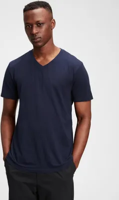Produktbild von GAP Klassisches V-T-Shirt 440768-01__S