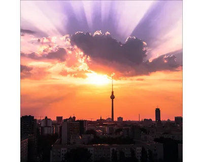 Produktbild von Glasbild Berlin Sonnenuntergang GLA1549 30x30 cm