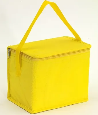 Produktbild von Printwear  | Kühltasche Celsius | 20,5 x 13,5 x 17 cm - Farbe: Yellow - Größe: 20,5 x 13,5 x 17 cm