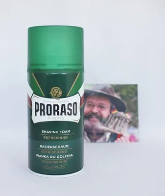 Obrázok produktu pre Proraso Schiuma Da Barba Rinfrenscante E Tonificante Osviežujúca a tonizujúca pena na holenie, 300 ml