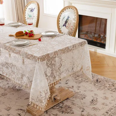 Productafbeelding van Omgoods - Vintage Lace Tafellaken met Kant en Franje