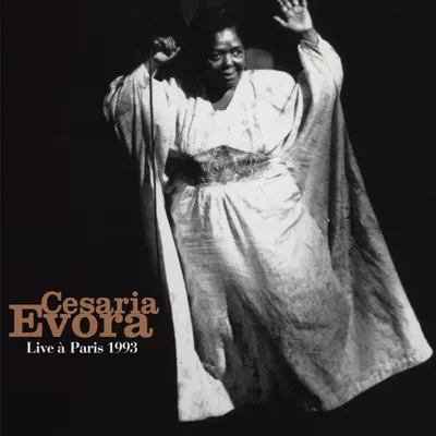 Obrázok produktu pre Cesária Évora - Live À Paris 1993 (Numbered/Limited Edition) (Orange Coloured) (2 LP)
