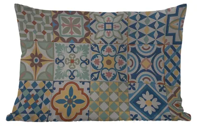 Produktbild von MuchoWow® Outdoor Kissen - Vintage - Blumen - Design - Figuren - 50x30 cm - Wetterfest - Lounge Kissen - Sofa kissen - Wohnzimmer Dekoration