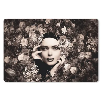 Produktbild von MuchoWow® Schreibtischunterlage Frau - Blumen - Botanisch - Natur 60x40 cm - XXL Mauspad - Großes Mauspad