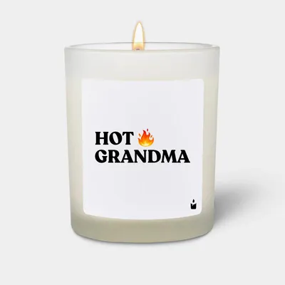 Produktbild von ChattyCandles Duftkerze Flowery Hot Grandma