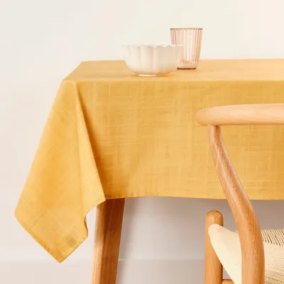 Produktbild von Fleckabweisende Tischdecke 300 x 140 cm aus 100% Baumwolle