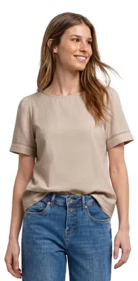 Productafbeelding van Halslijn shirtblouse met tape, model 17727, kleur: klei/beige, maat 38