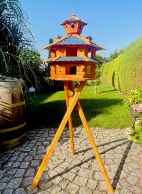 Produktbild von Vogelhaus Vogelvilla, wetterfest, L bis XXL, Vogelhaus mit oder ohne Ständer, in Braun, Rot, Grün oder Blau, für Garten und Balkon, XXL mit Ständer, B