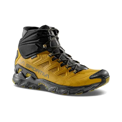 Hochwertige Wanderschuhe für Herren; Modell "Ultra Raptor II Mid Leather GTX" von La Sportiva in Gelb und Schwarz.