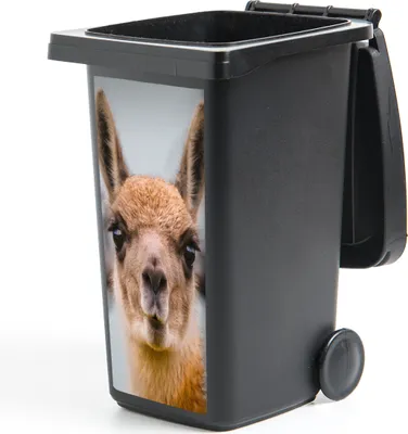 Produktbild von MuchoWow® Mülltonnenaufkleber Lama - Selfie - Boom 44x98 cm - Containeraufkleber - Aufkleber - Mülltonnen-Aufkleber